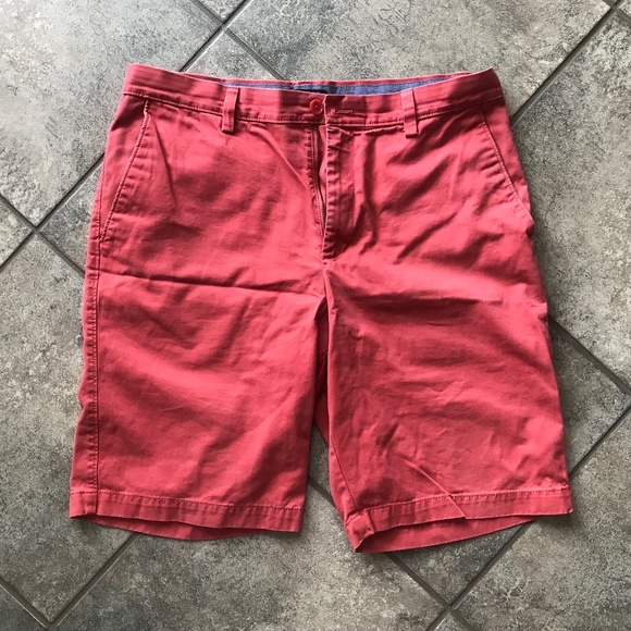 Banana Republic ‘EMERSON SHORT’ - Picture 3 of 4